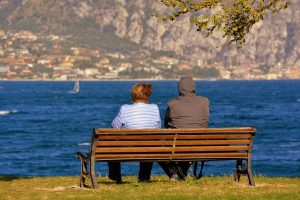 Frontier Airlines Offers 55% Discount for Seniors Aged 55 and Up on Select Flights