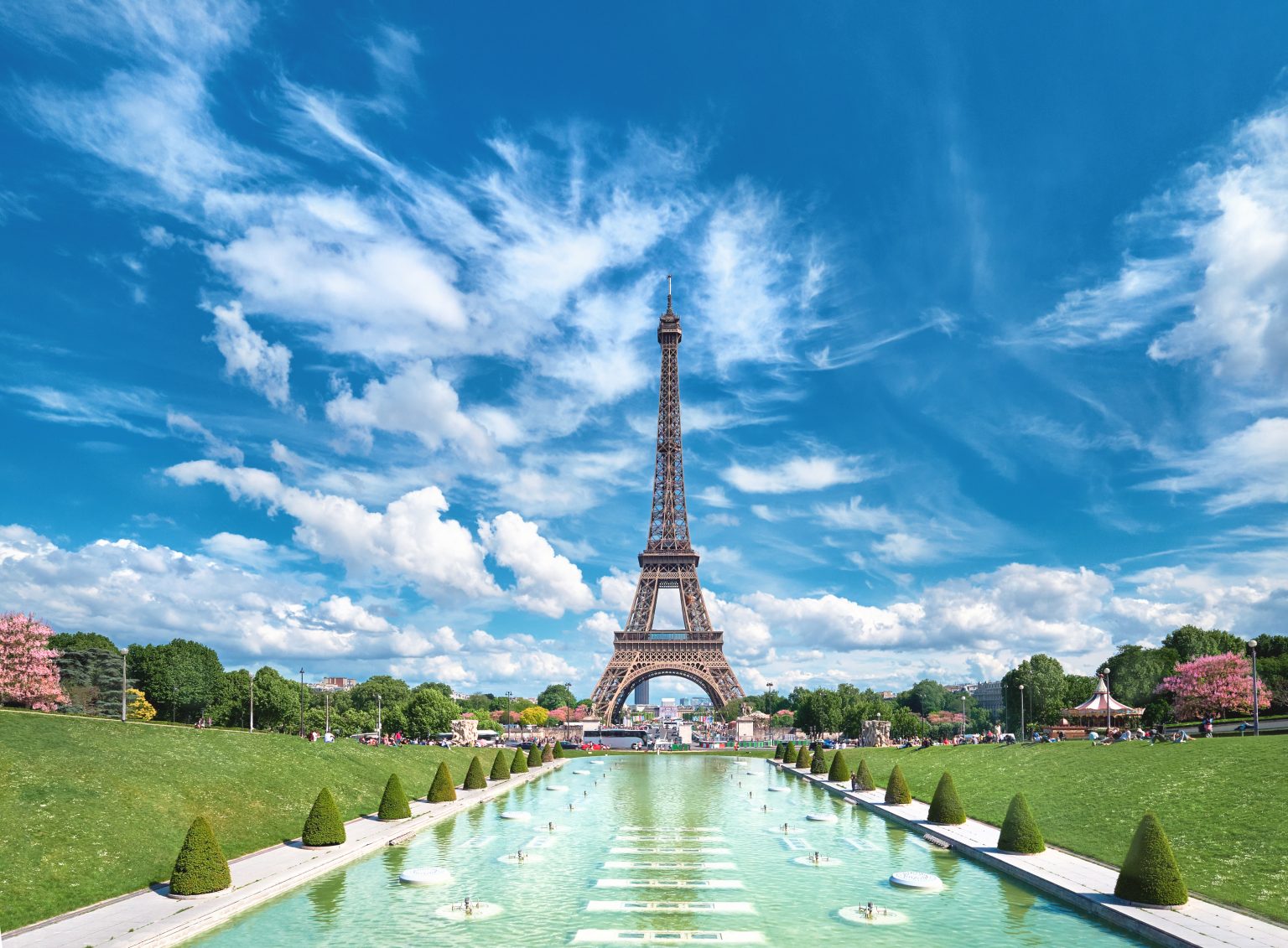 France Aims to Raise Airline Ticket Taxes & Reduce Train Ticket Costs