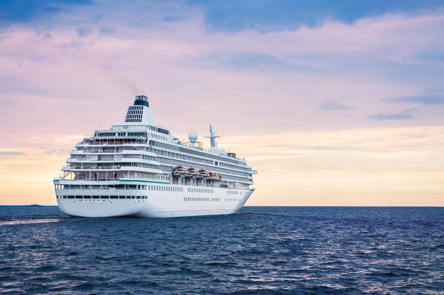 Holland America Introduces New Standby Program for Last-Minute Cruises