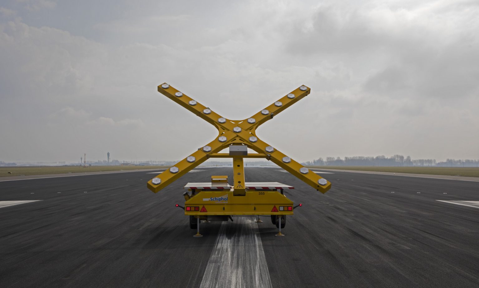 Schiphol Closes Polderbaan Runway for Maintenance May 4–12