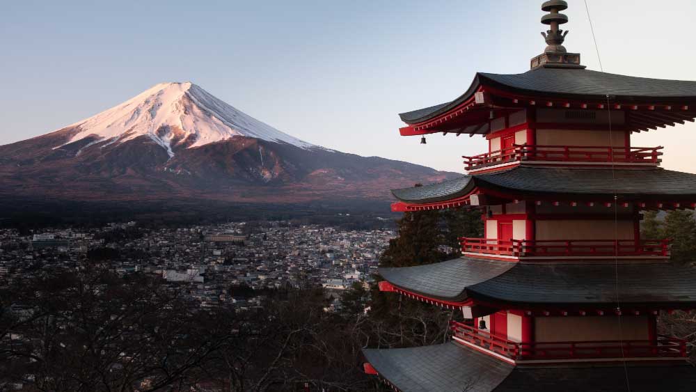 Japan welcomes back foreign visitors, after two long years of closed borders