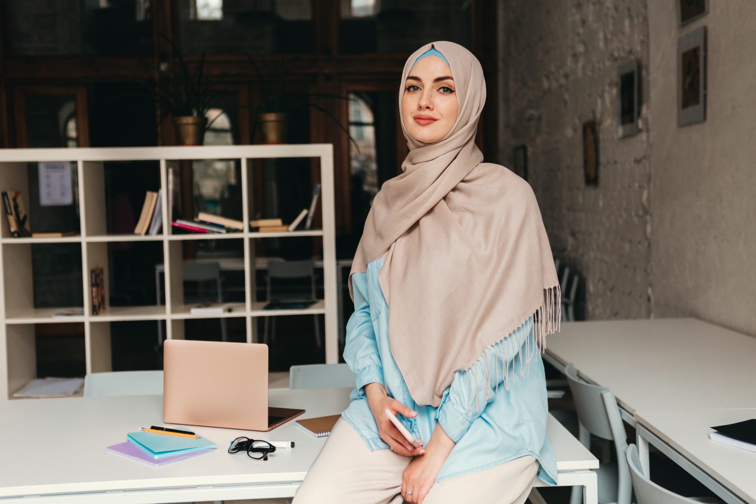 Minister Announces France’s Intention to Prohibit Abaya Dress in Schools