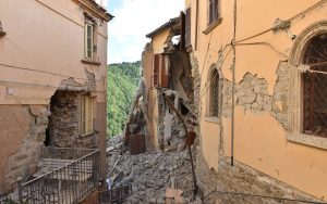 Italy: 15000 people in shelters after earthquake
