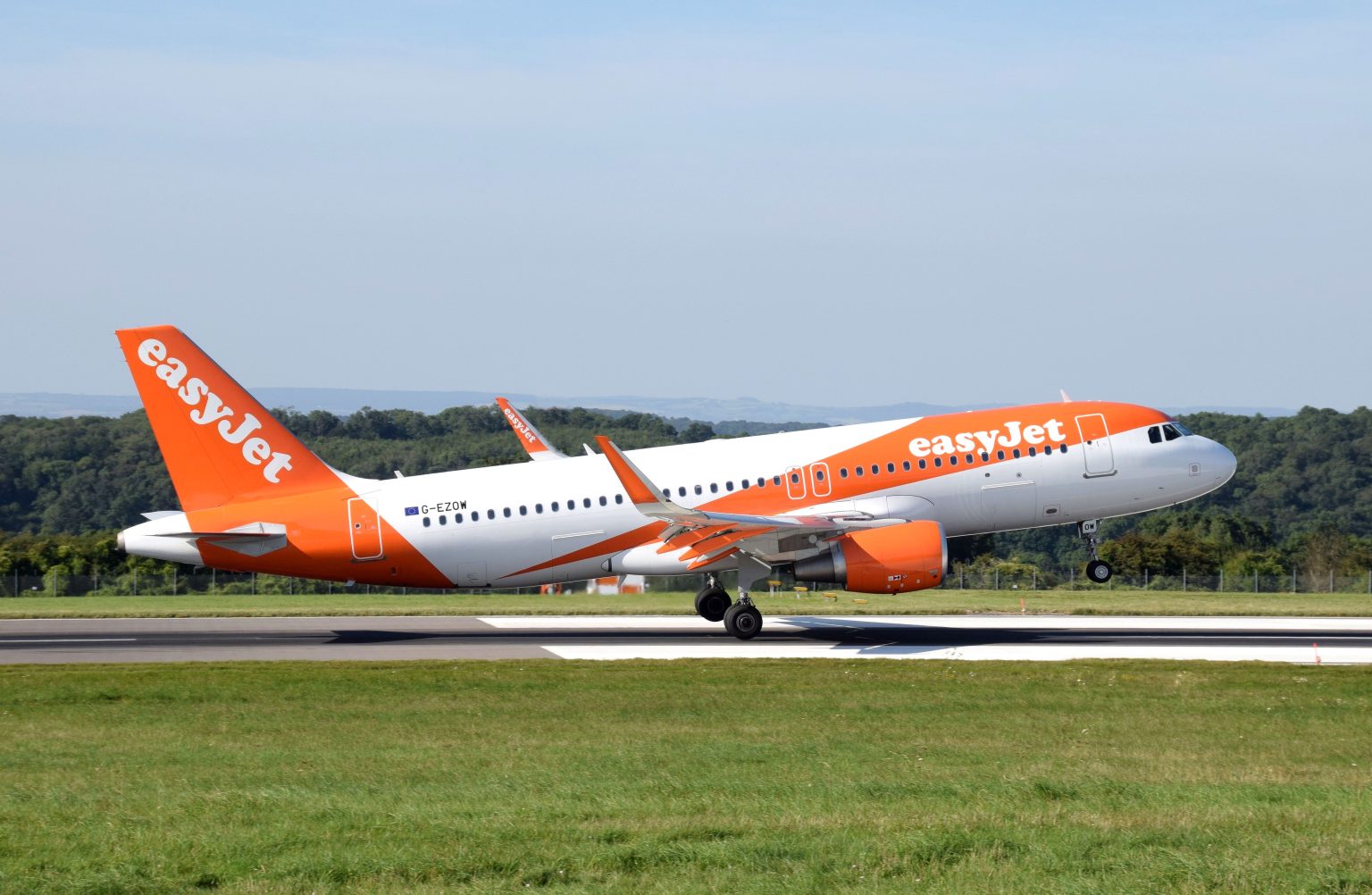 easyJet proudly celebrates its prominent role in the Take That film