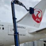 JAL Introduces Japan’s First Program-Controlled Aircraft Washing Robot at Narita Airport