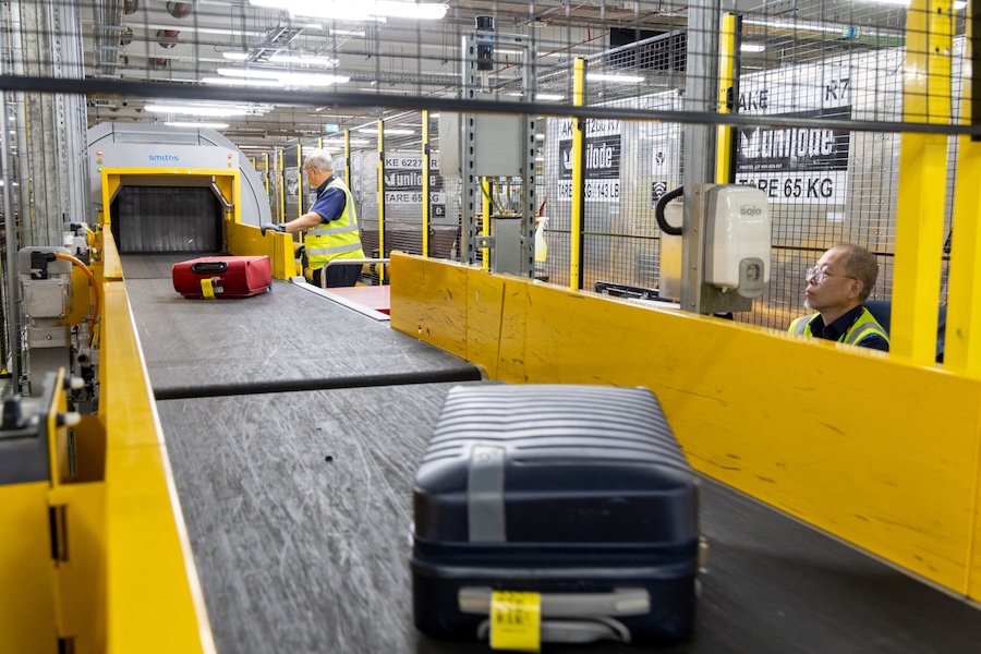 Manchester Airport Reminds Travellers to Keep Vapes and Power Banks Out of Checked Luggage