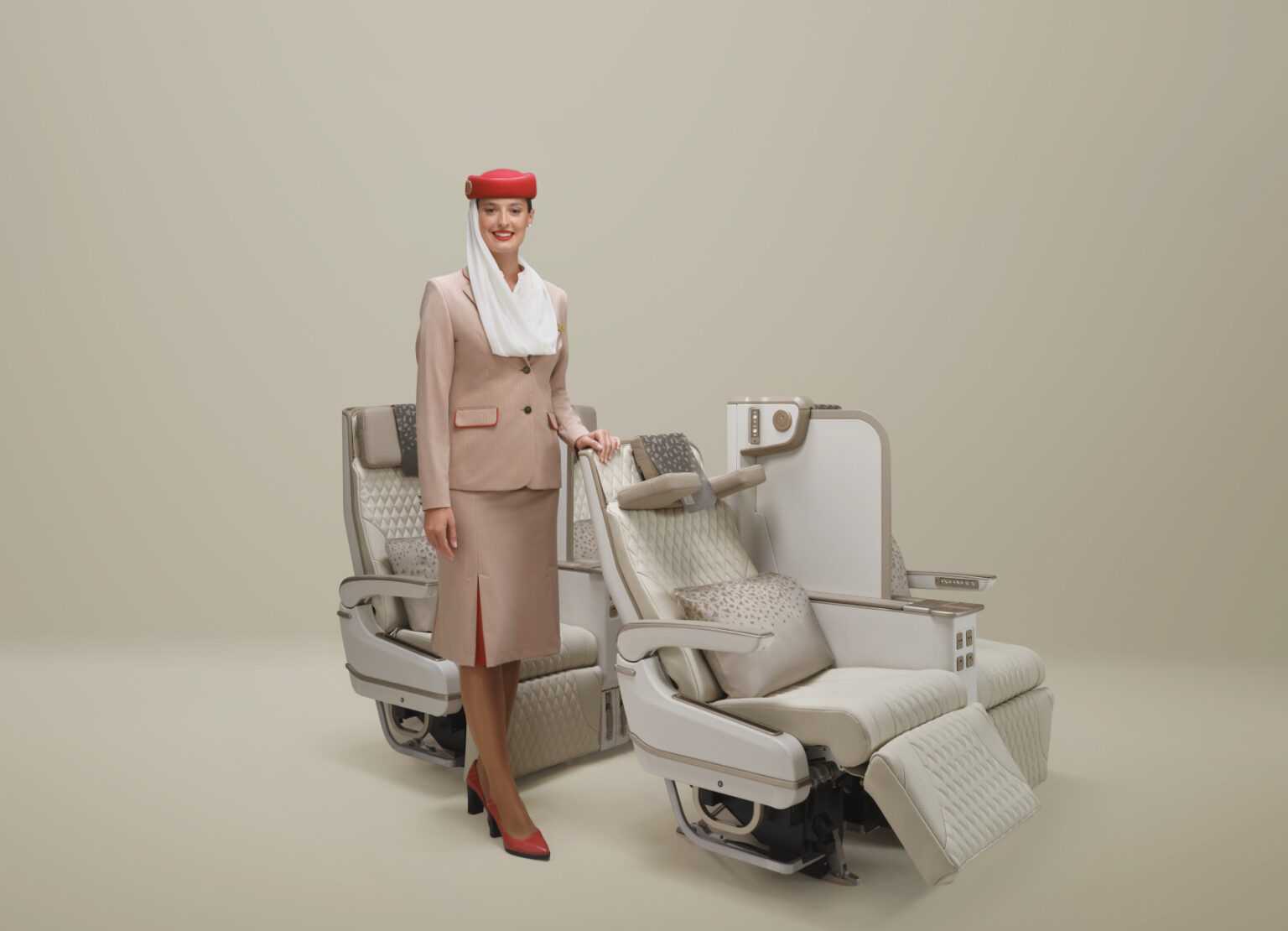 Emirates Unveils World’s First Electrically Powered Premium Economy Seat