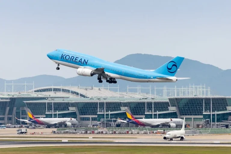 Korean Air to Move Asiana Bookings and OZ Flight Numbers to KE Ahead of December Integration