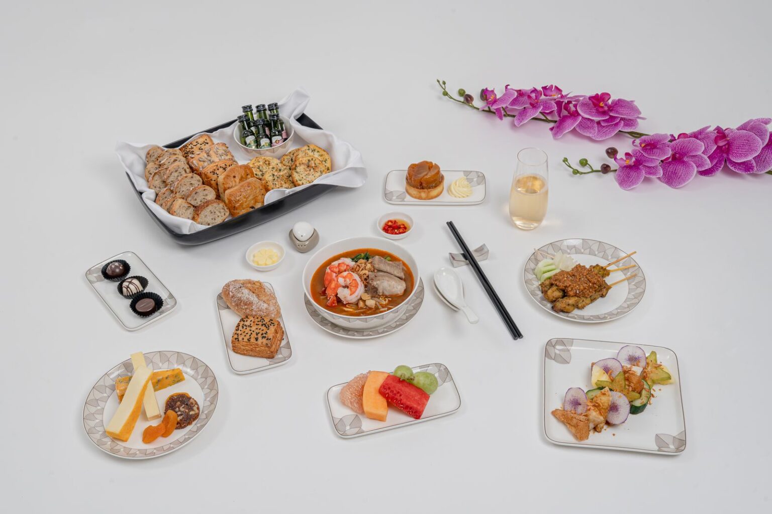Singapore Airlines Refreshes Inflight Dining With More Than 100 Dishes