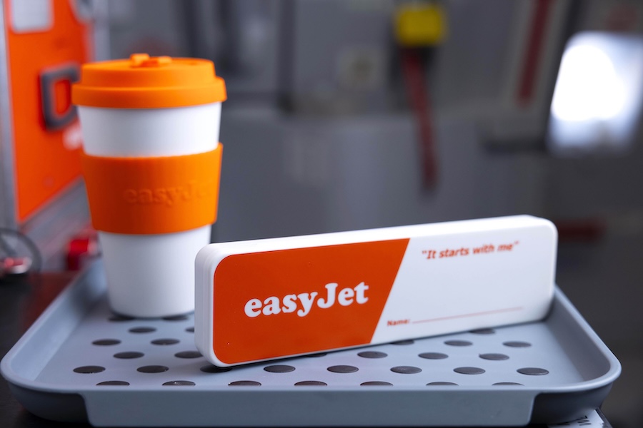 easyJet Introduces Reusable Crew Meal Trays Across UK and European Fleet