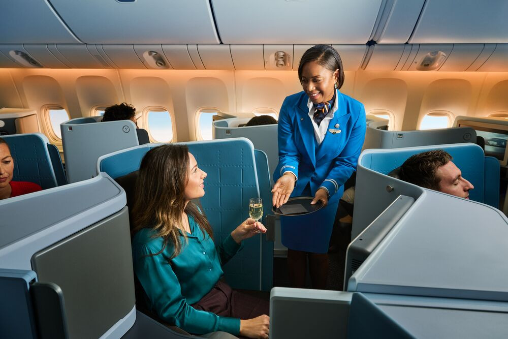 KLM adds premium seats on Aruba and Bonaire flights for winter