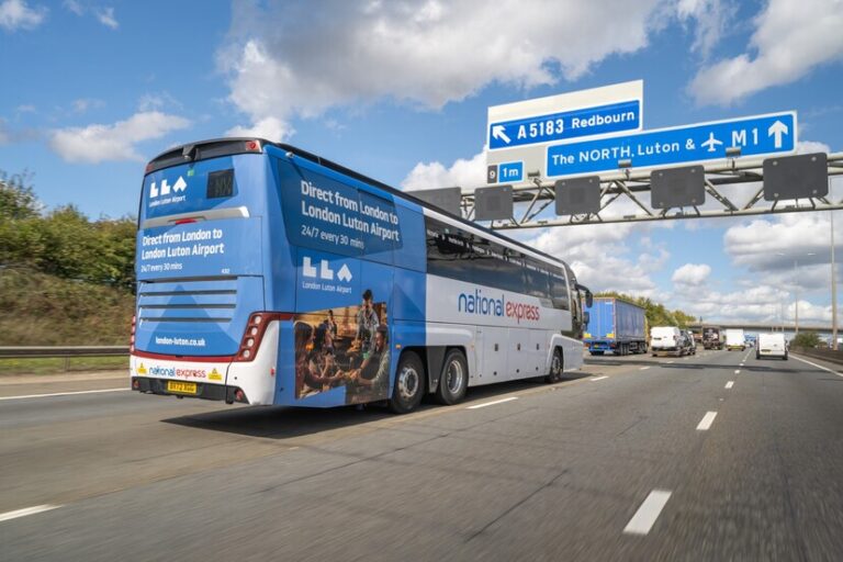 London Luton Airport offers £2 National Express coach fares